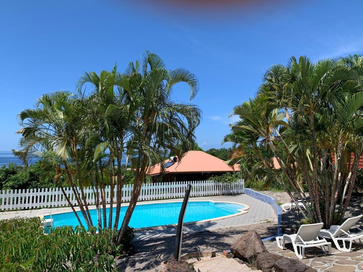 Maisons Bulles Deluxe Hotel Bouillante Luaran gambar