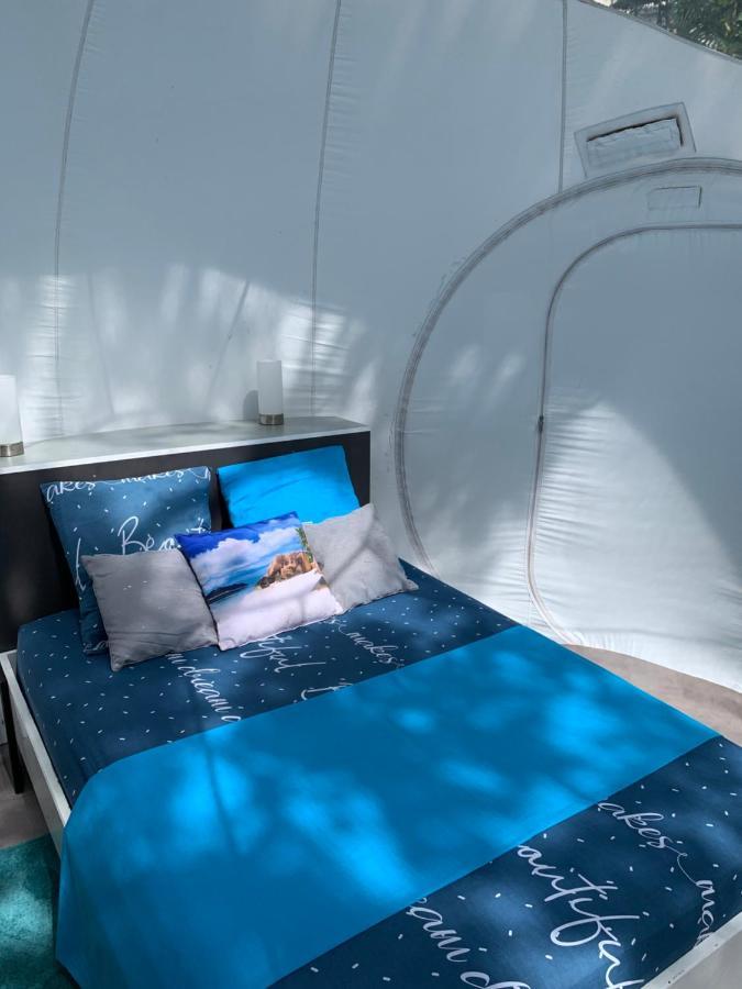 Maisons Bulles Deluxe Hotel Bouillante Luaran gambar
