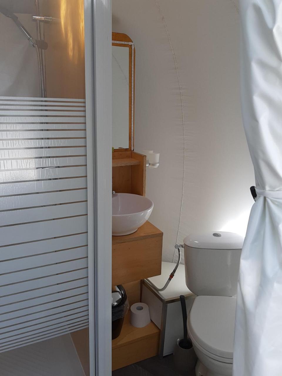 Maisons Bulles Deluxe Hotel Bouillante Luaran gambar